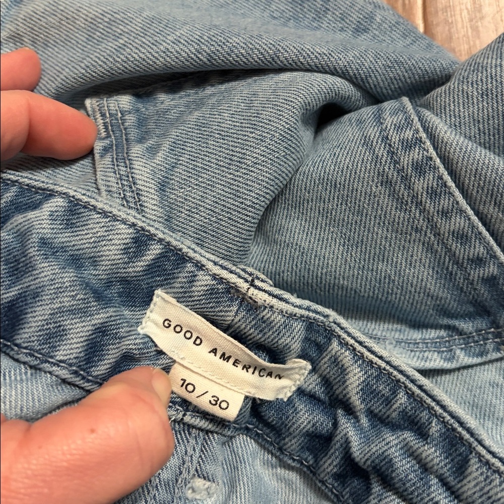 Good American Jeans - Picture 3 of 4